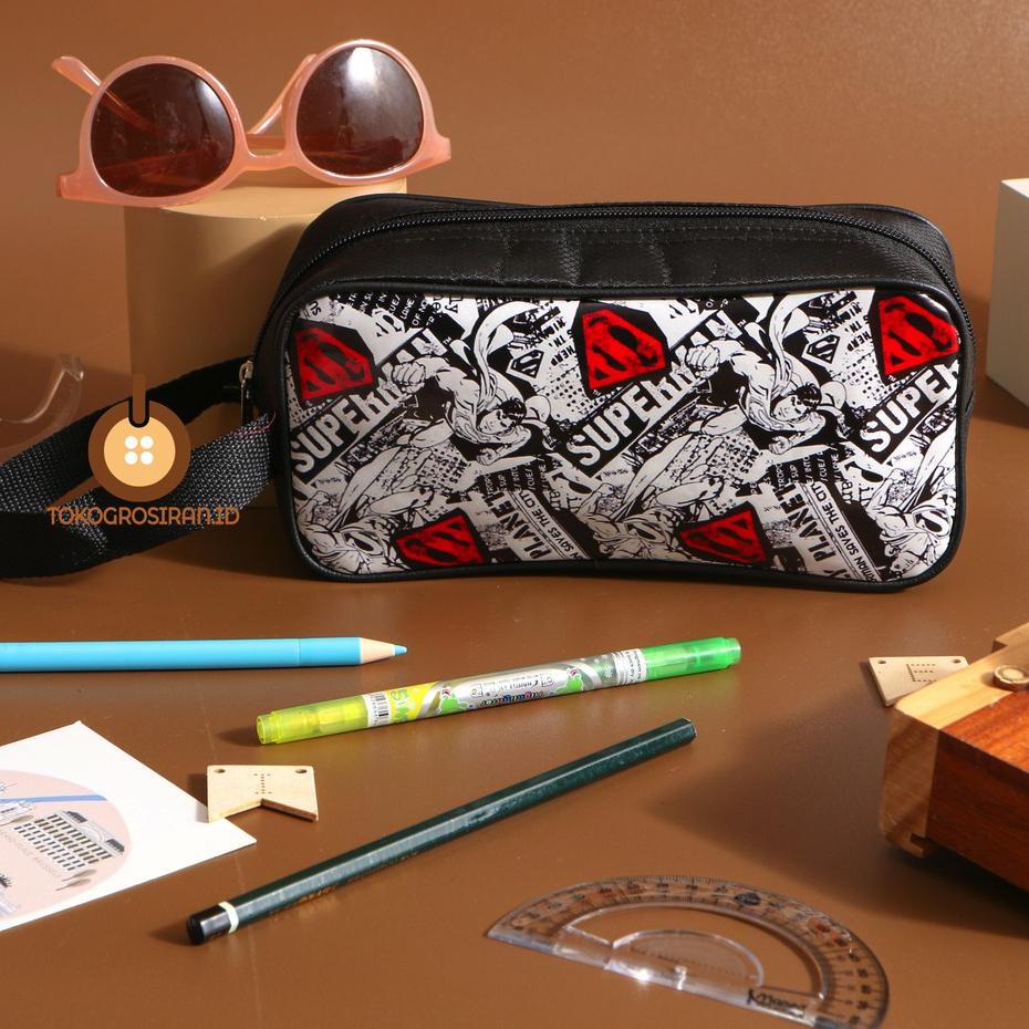 

Berkualitas TOKOGROSIRAN.ID - KOTAK PENSIL ANAK CEWEK COWOK SUPERHERO PENCIL CASE MURAH !