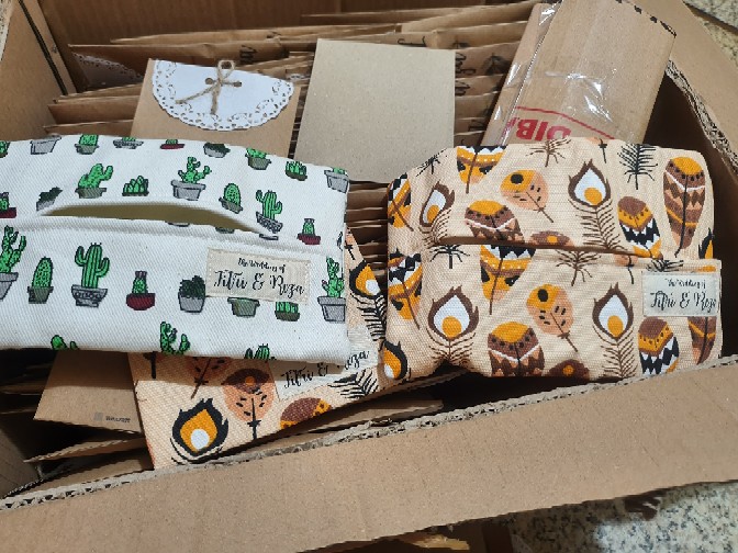 Souvenir Tempat Tissue