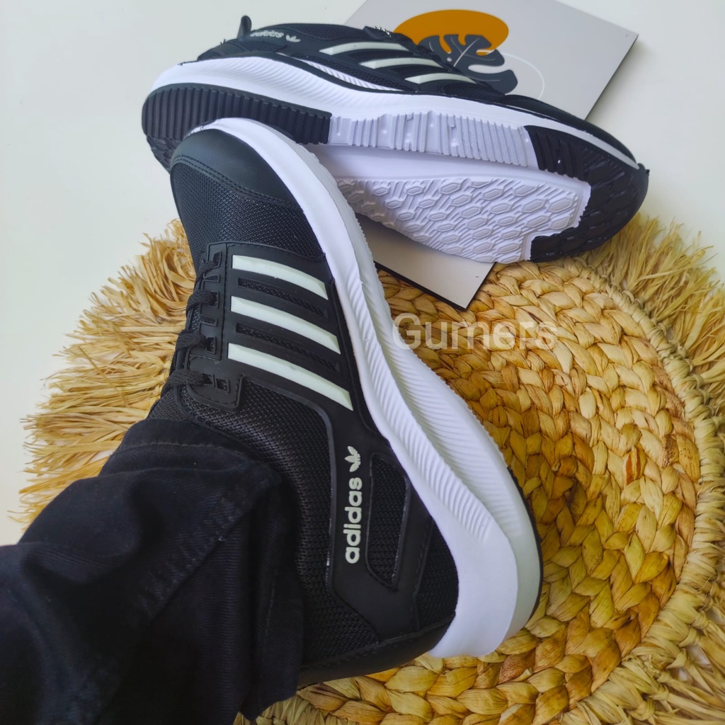 SEPATU SPORT PRIA DAN WANITA / SNEAKERS PRIA DAN WANITA / SEPATU COUPLE / SEPATU PASANGAN / SNEAKERS PASANGAN SNEAKERS WANITA / SEPATU WANITA TERBARU / LENTUR DAN RINGAN / SEPATU JOGGING / SEPATU OLAHRAGA WANITA / SEPATU SPORT