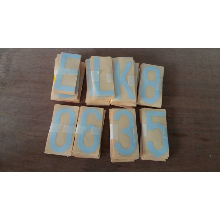 stiker sticker nomor untuk plat mobil bahan reflektif mantul sinar