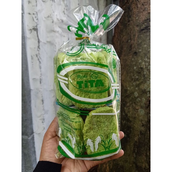 Roti kering Begelan merk tita