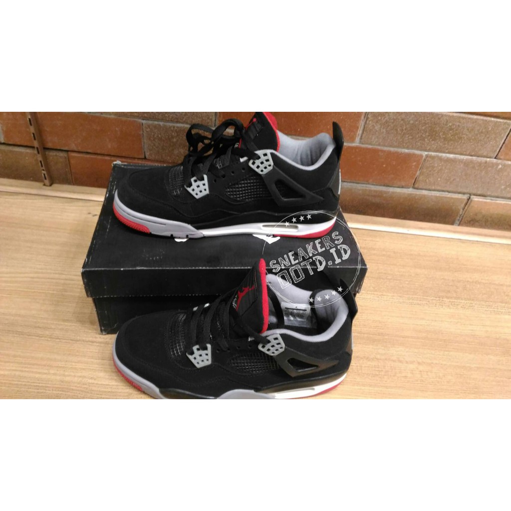 Sepatu basket air jordan 4 hitam merah abu
