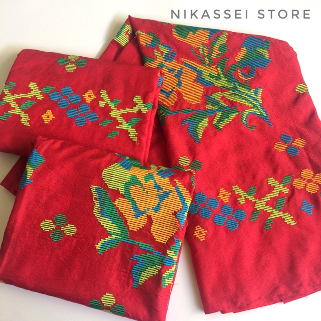 Kain Motif Lagosi - Merah (Panjang 2 Meter)