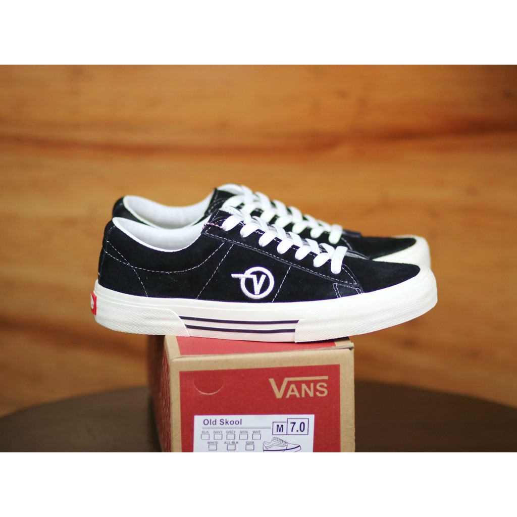 SEPATU SNEAKERS / SEPATU VANS_OLD SKOOL SADLE V BLACK WHITE BNIB