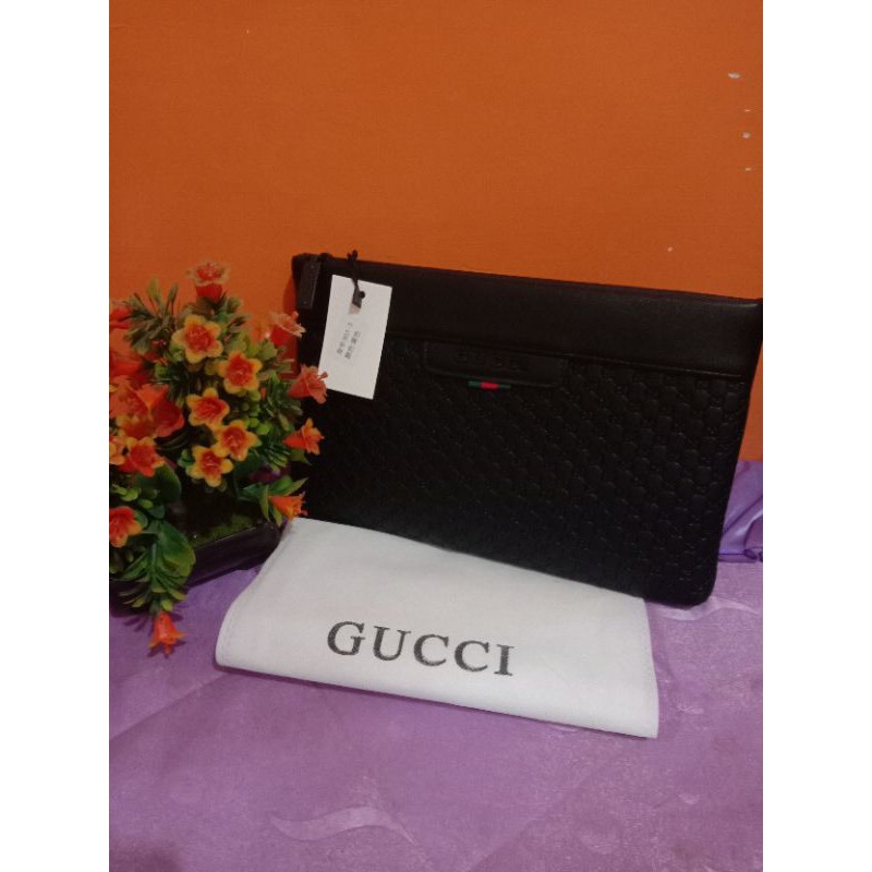 clutch gucci