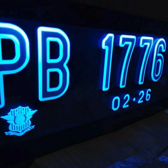 plat nomor mobil akrilik | plat nomor nyala grafir