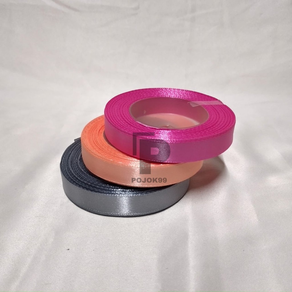 

Pita Satin Lebar 1cm (Harga per Meter)