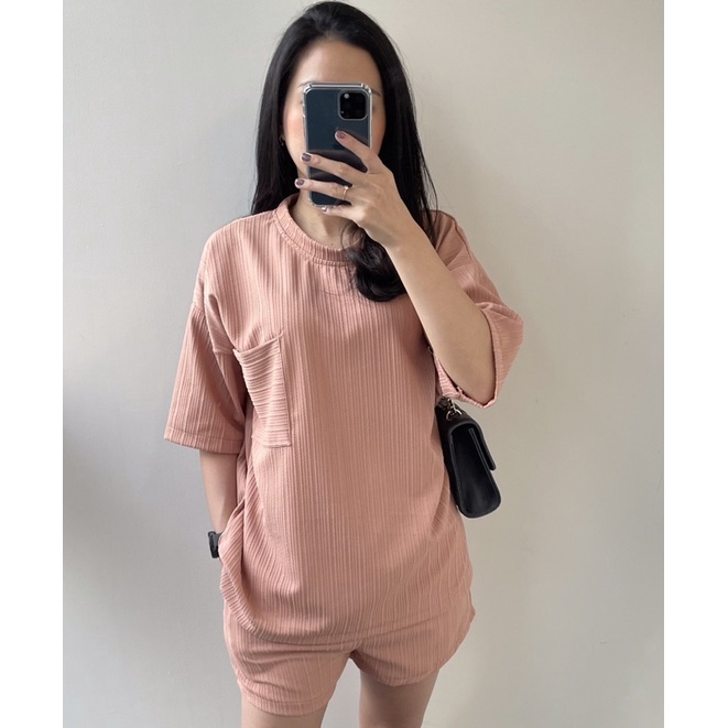 Alette knit set (atasan kaos knit dan celana pendek)
