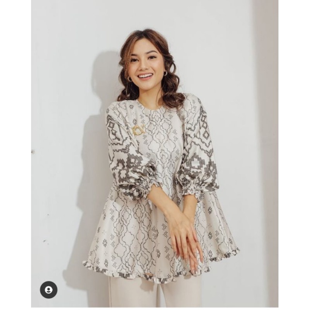 cika blouse by wearing klamby