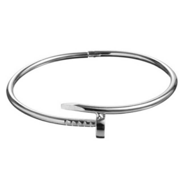 Gelang cartier paku lapis emas berstempel 18KGB