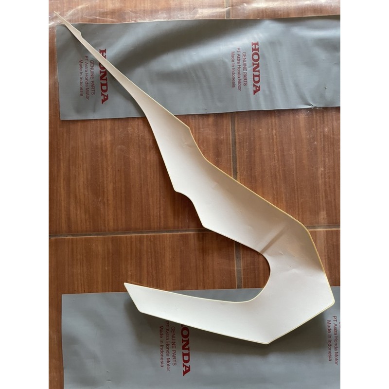 Strip Stiker Fairing Kanan Dalam CBR250RR Red Racing