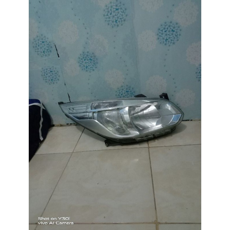 Headlamp Chevrolet Spin