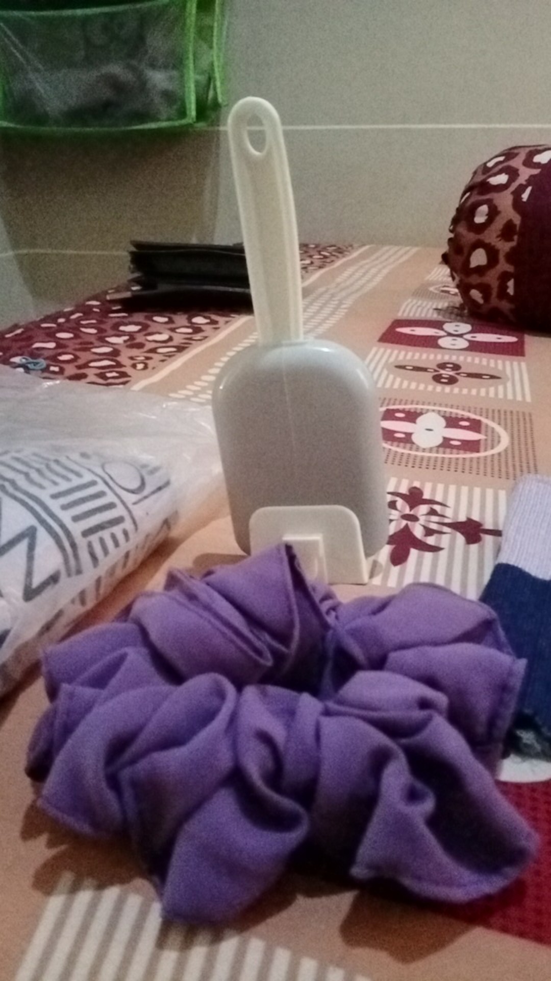 (bisa Bayar Ditempat) Centong Nasi Ajaib / Sendok Nasi Tempat Cover Buka Tutup Otomatis Serbaguna