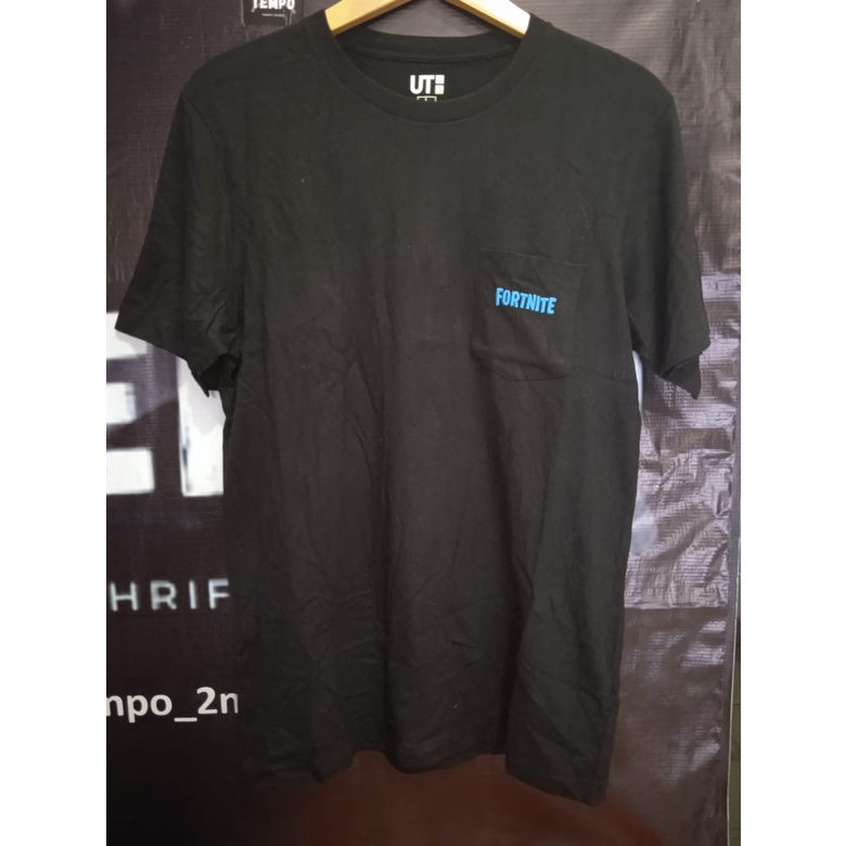 kaos uniqlo x fortnite poket