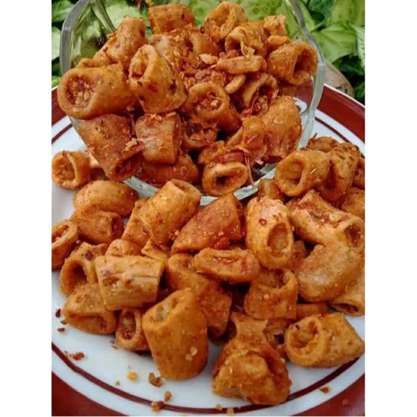 

jajan makanan ringan kerupuk keripik setan pedas sotong
