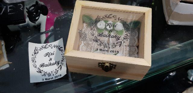 Kotak Cincin Kawin Kayu Akrilik (bantalan Burlap) / Wooden Acrylic Wedding Ring Box