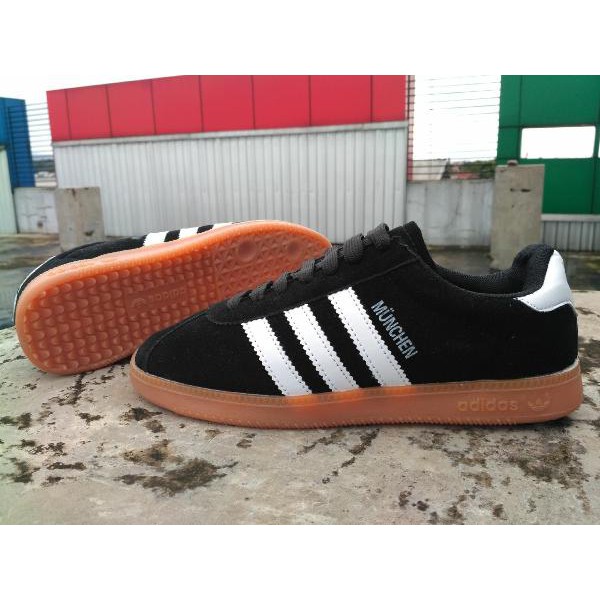 Sepatu Adidas Munchen