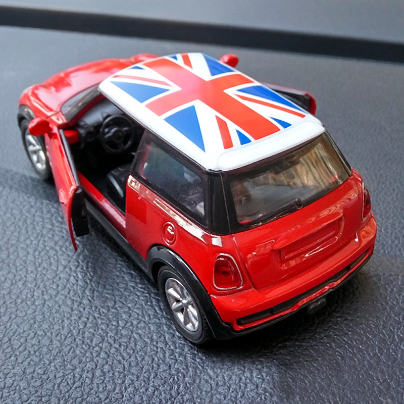 Mainan Mobil Diecast Klasik Mini Bahan Alloy Untuk Dekorasi Kue Ulang Tahun