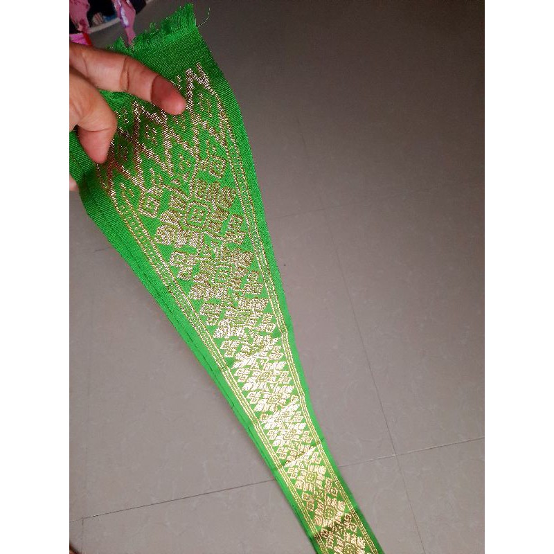 Kain selendang songket bali