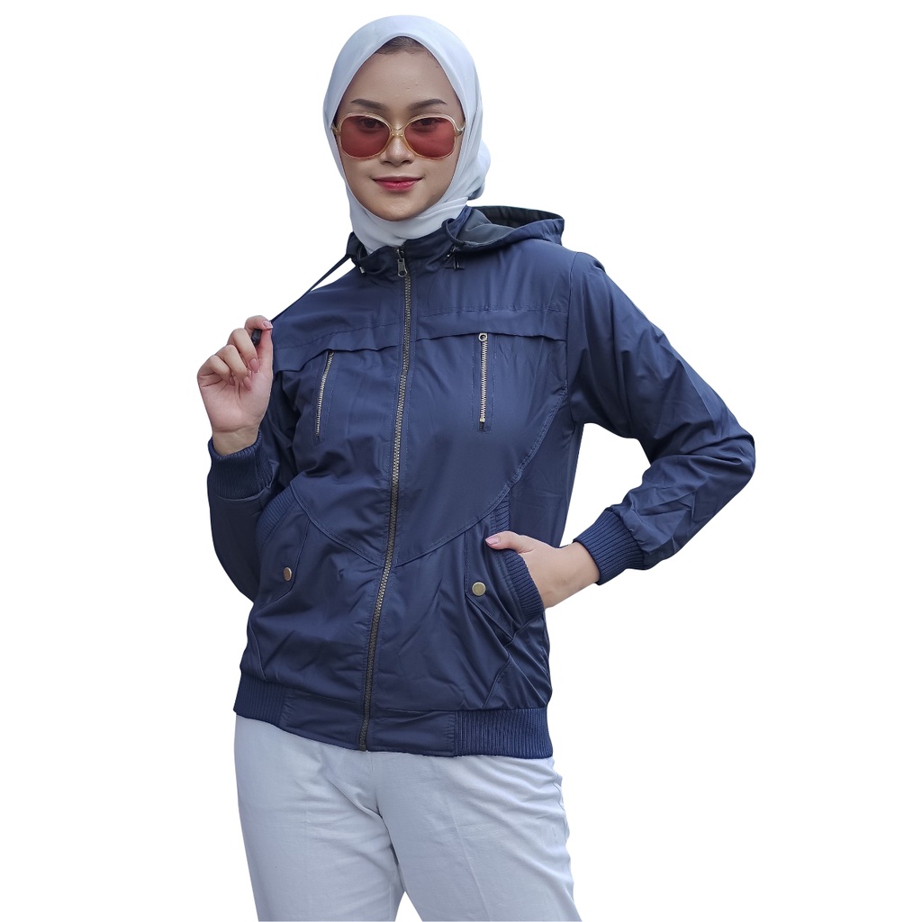JAKET OUTDOOR WANITA JAKET PARASUT CEWE BOLAK BALIK WATERPROOF DISTRO KOREA