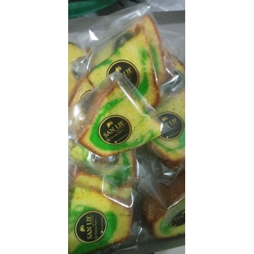 

Bolu Potong Motif Hijau Pandan