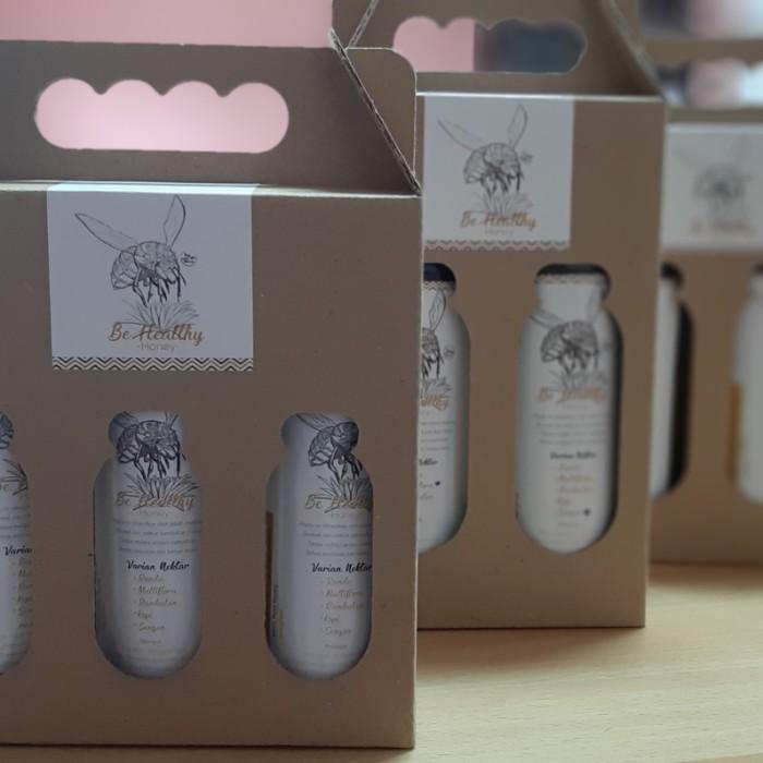 

Hampers Madu + Be Healthy Honey + Isi 2 botol kemasan 600 gr : 1200 gr
