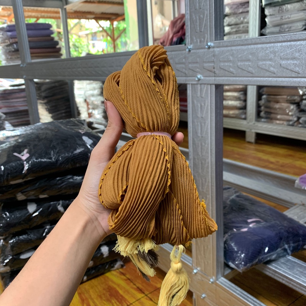 Jilbab Plisket Segiempat Bella Plisket Pleated Jambul Segiempat Plisket Jambul-ginger
