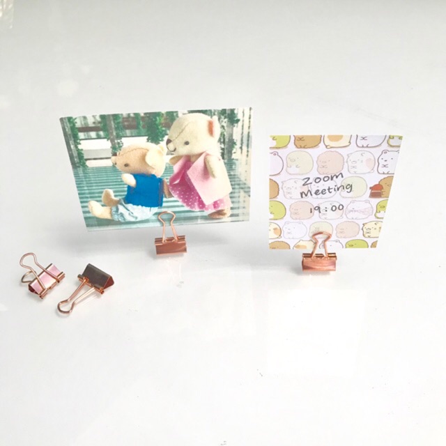 

Rose gold binder clip klip pin penyangga foto memo film polaroid photo stand