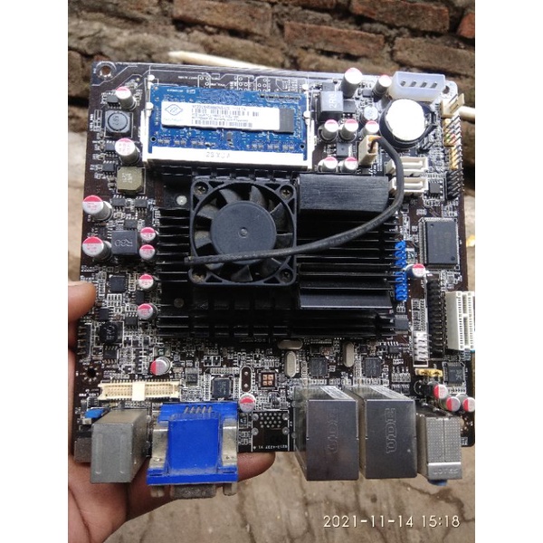 MINI PC INTEL ATOM X4 D2550L