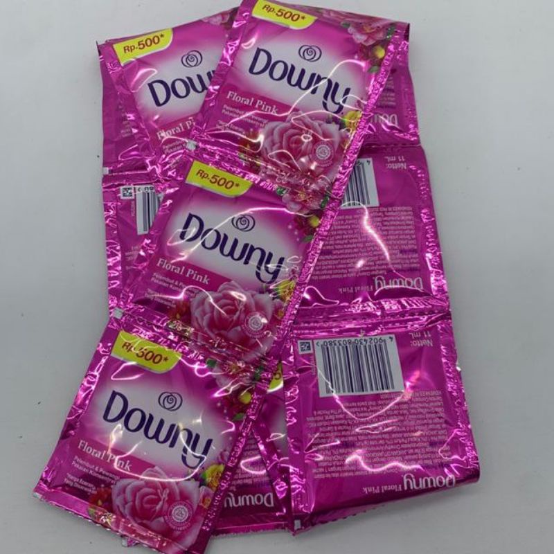 Downy 500 an Renceng isi 12 sachet Pewangi Pakaian