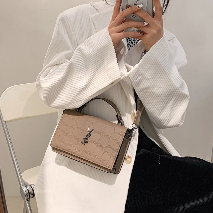 Tas Selempang Wanita YSL Model Kekinian