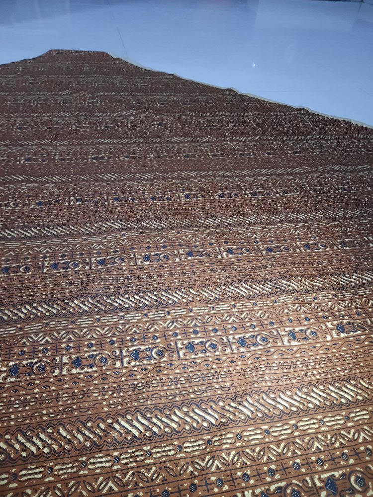 Kain Jarik Batik Solo (alusan) Motif Sogan Udan Liris
