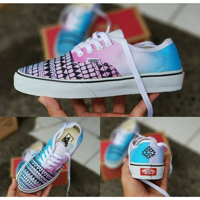 sepatu vans wanita