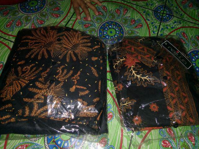 Couple Batik Family Ayah Ibu Dan Anak Laki Laki. Sarimbit Batik Keluarga Modern Elegant
