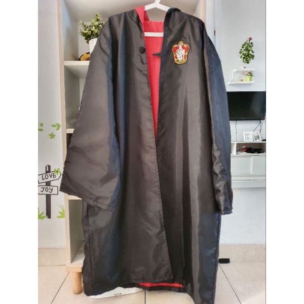 PRELOVED HARRY POTTER KOSTUM JUBAH GRIFFINDOR COSPLAY BONUS TONGKAT DAN TOPI