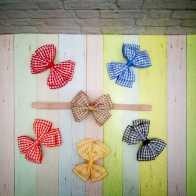 

Pita motif kotak