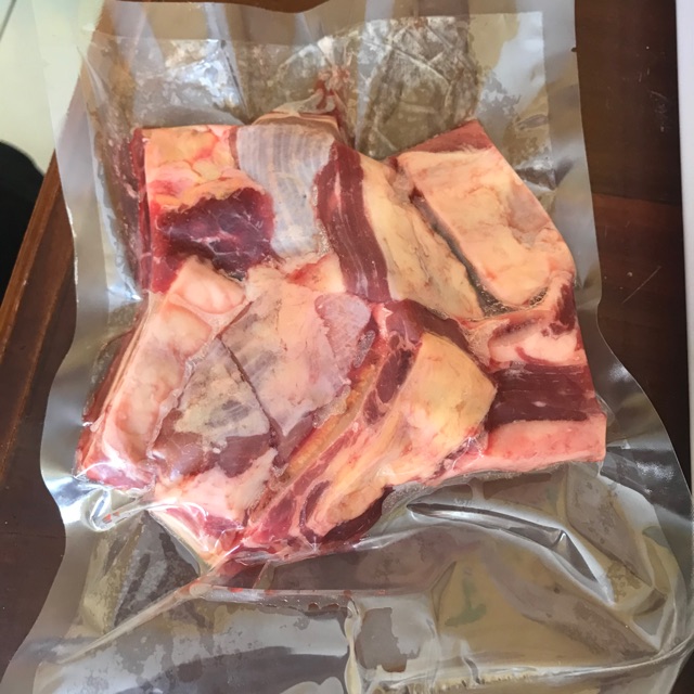 

Iga sapi daging sangat tebal