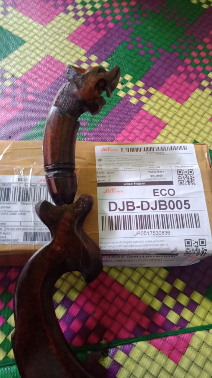 Kujang Kuningan Kaligrafi Rasamala