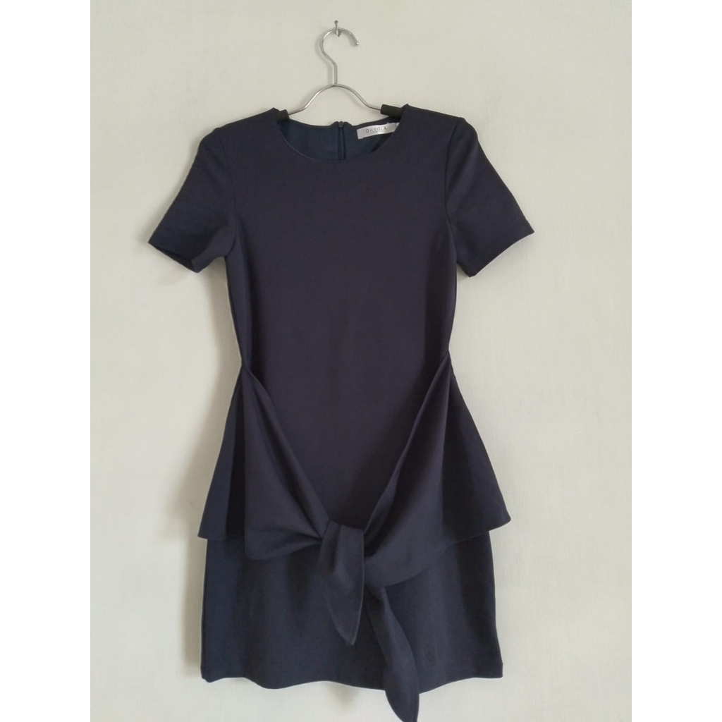 Midi Dress / Gaun Biru Dongker Lengan Pendek merk OHVOLA Preloved 052