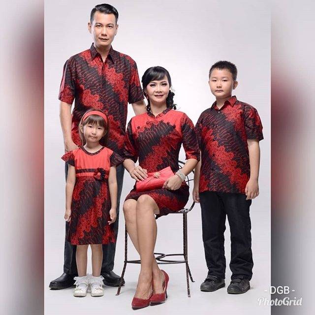 COUPLE FAMILY ALONA CHEONGSAM