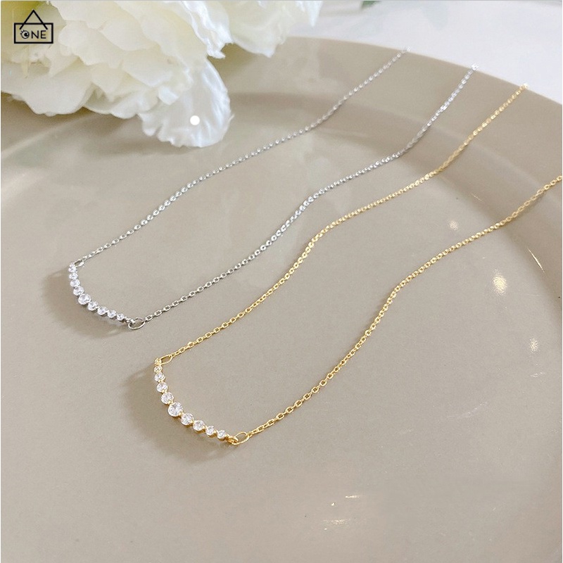 COD❤️Kalung Korea Fashion Desain Niche Temperamen Sederhana Wanita Kalung Bulan Sabit Tersenyum Kelas Atas-A.one