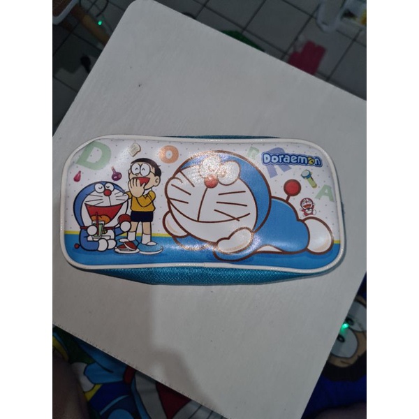 

kotak pensil doraemon