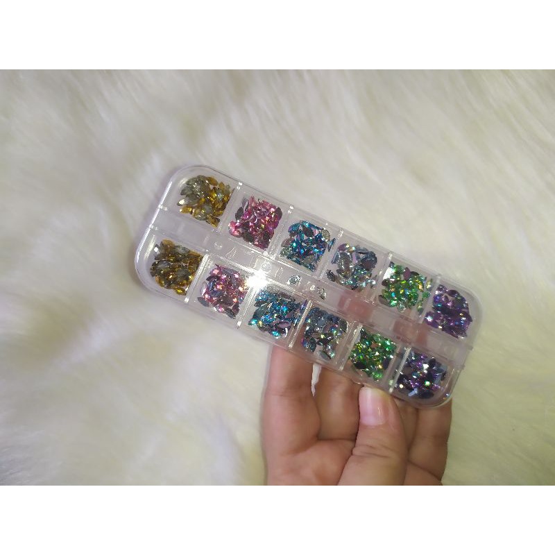 GEMS RUNCING 12 SEKAT NAVETTE AKSESORIS NAIL ART STORAGE 12 SEKAT DROP TEARS JANNATI HENNA STORE