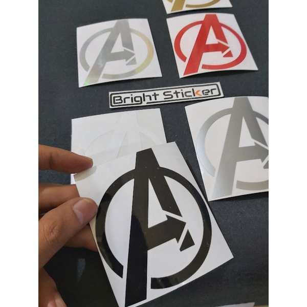 STICKER LOGO AVENGERS CUTTING