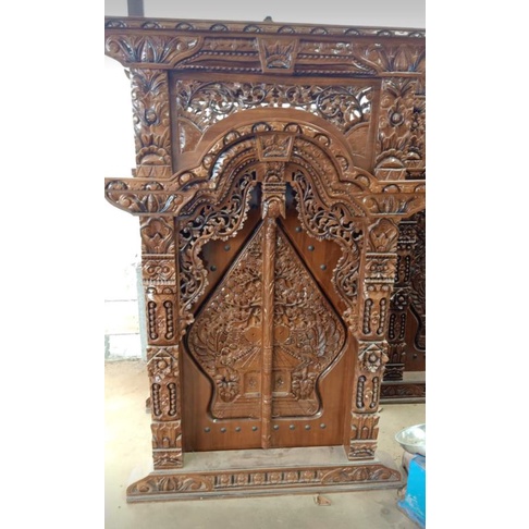 Jendela Gebyok Ukir Kayu Jati