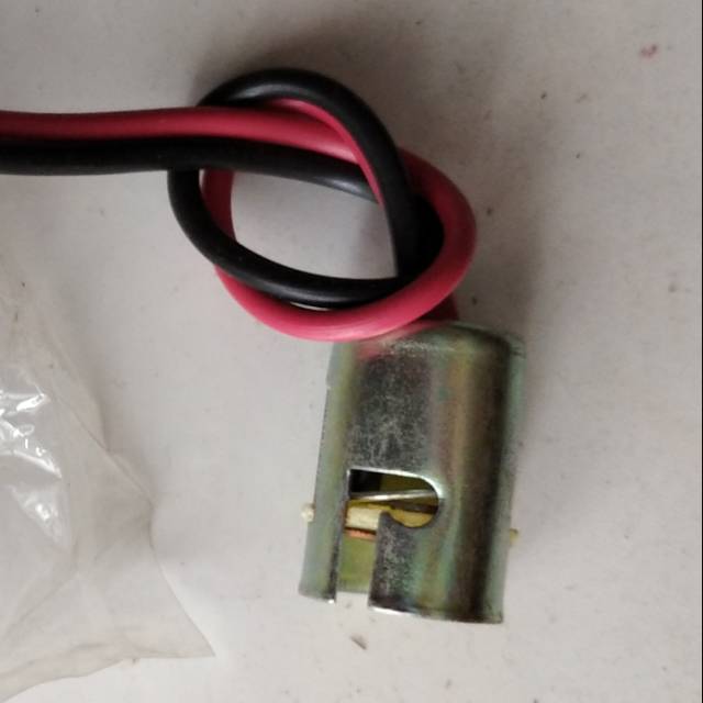 Fiting lampu stop all motor