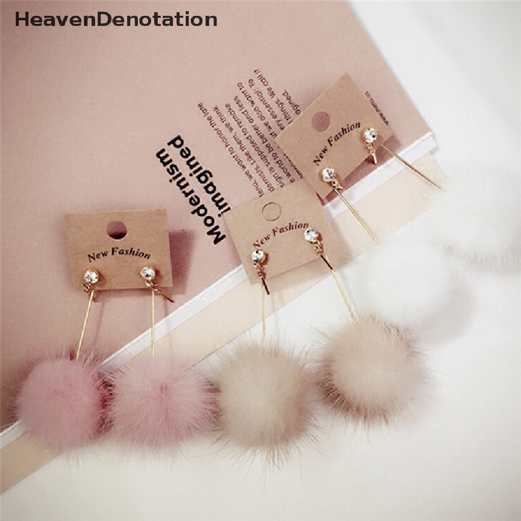 Anting Stud Panjang Desain Bola Pompom Bulu Lembut Untuk Wanita