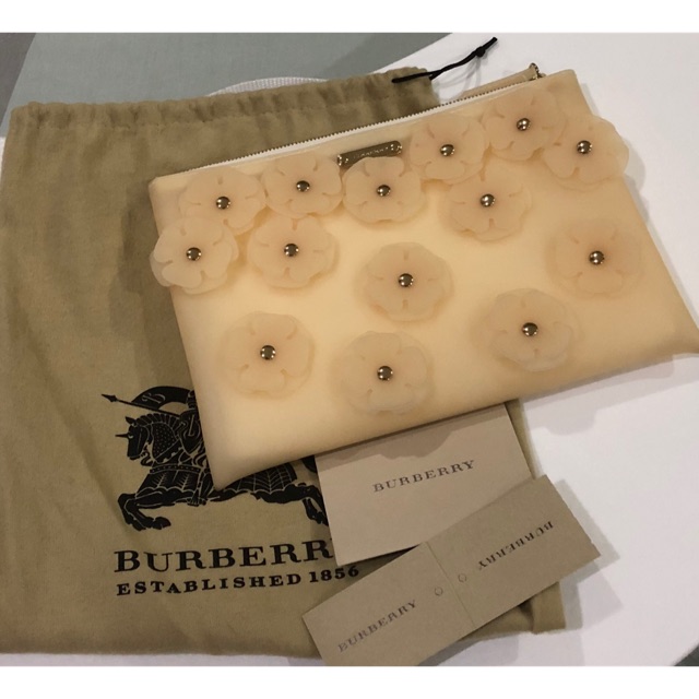 Preloved BURBERRY FLORAL CLUTCH