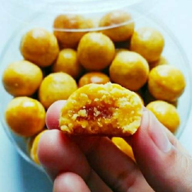 

Kue kering Nastar Nanas