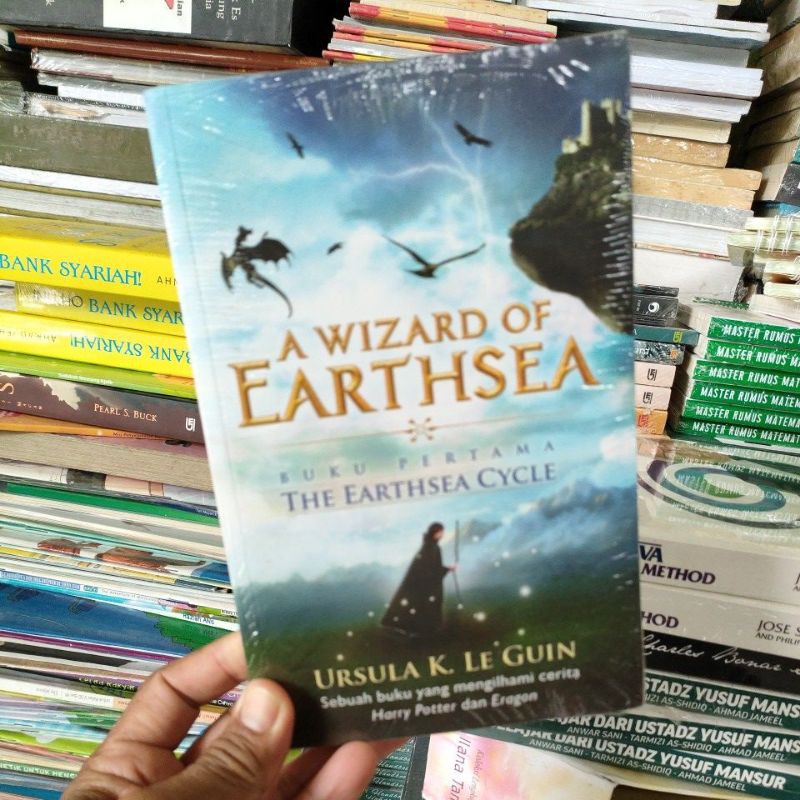 BUKU A WIZARD OF EARTHSEA